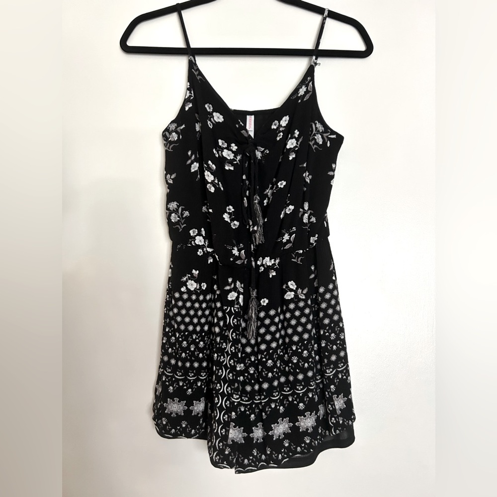 Black Romper Size: S